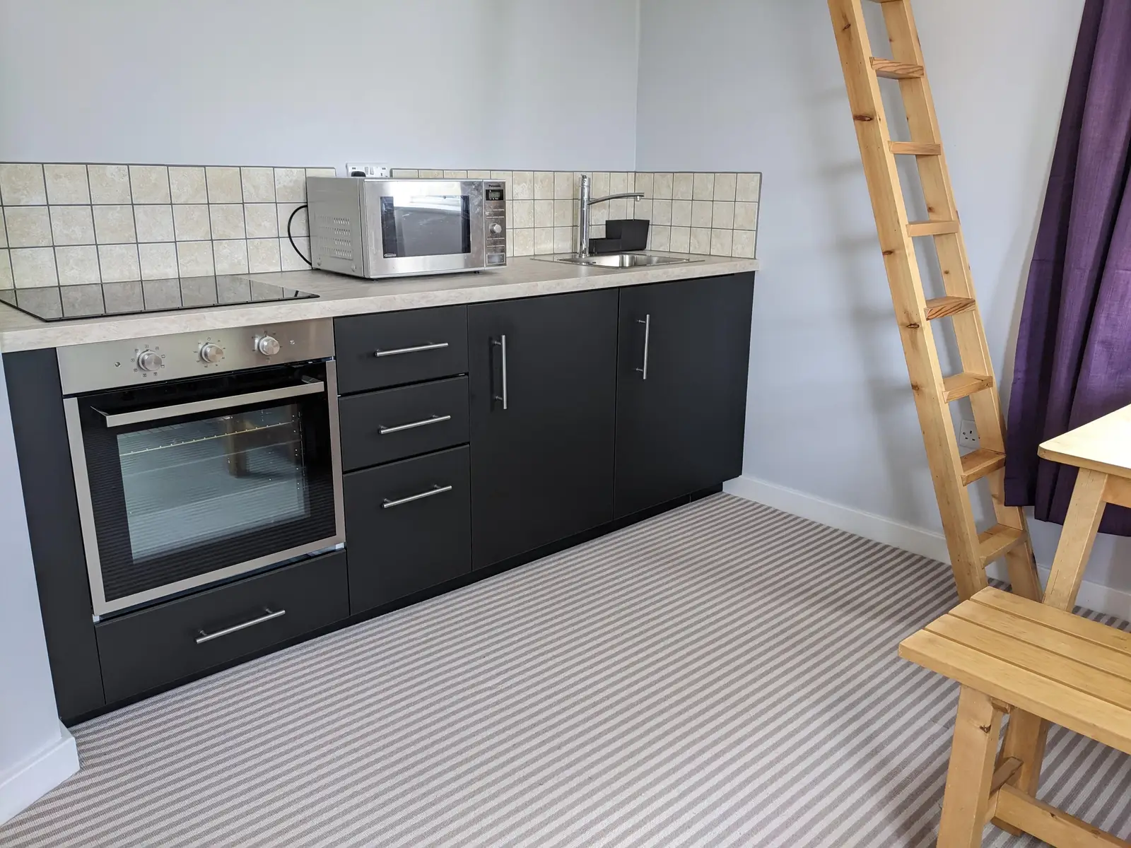 A kitchenette installed in a holiday-let